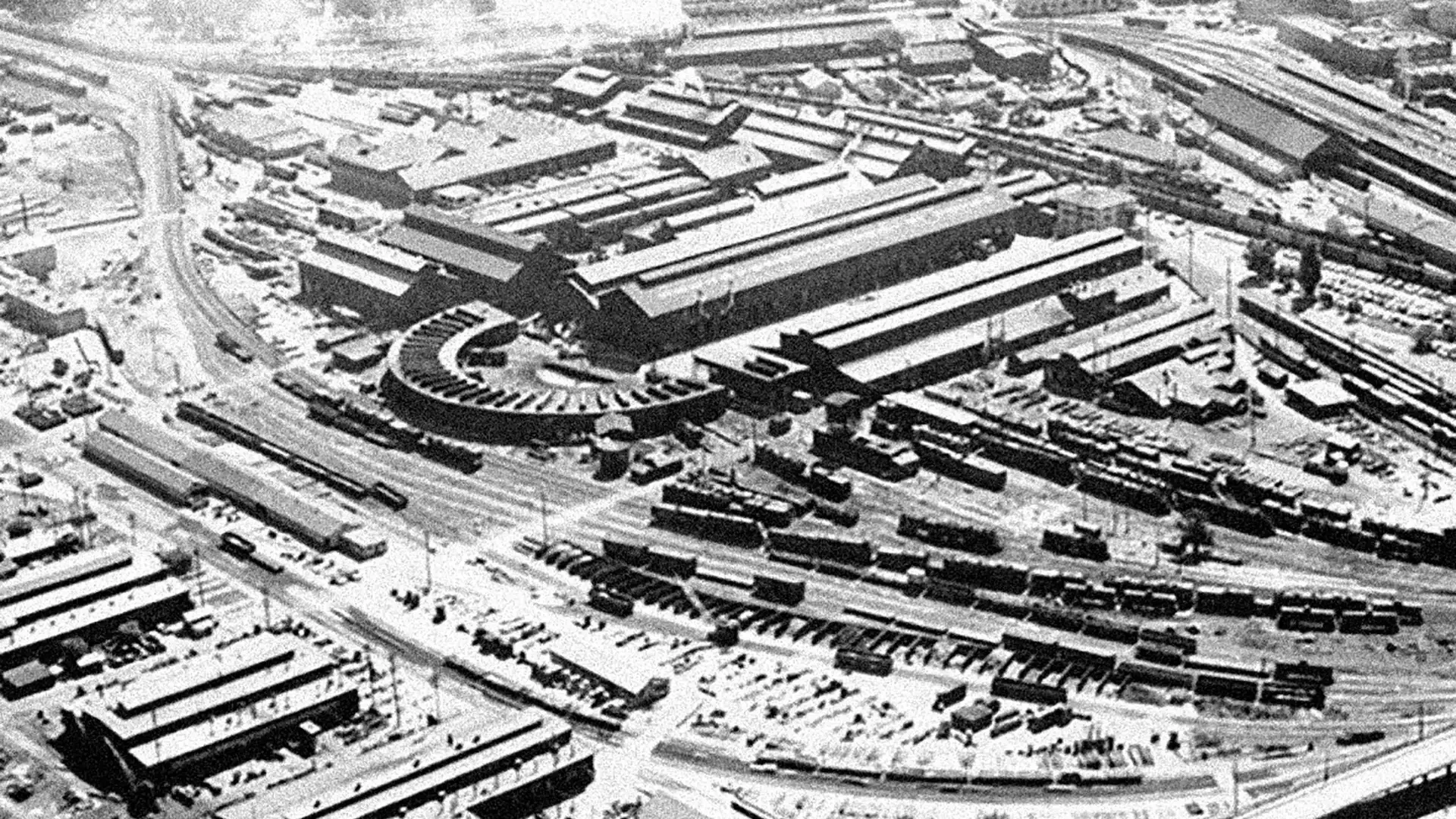 black and white image of Railyards in 1862